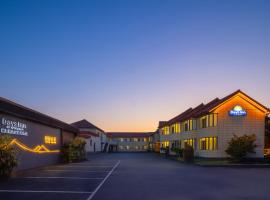 Days Inn by Wyndham Yantai Penglai, hotel di Penglai