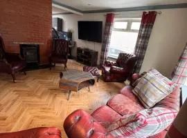 Elegant 6 Bedroom Cottage in Portree