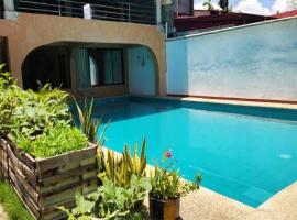 Larosa Hostel Puerto Princesa, hotel a Tiniguiban