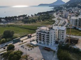 B1 first line apartments, hotel i Šušanj