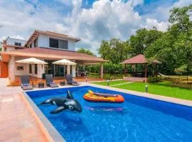 Classique Woods by StayVista with Lawn with Gazebo & Bar, Indoor Fun