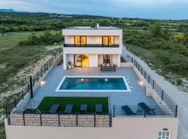 Villa Lu, Krneza