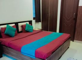 Hotel B Heritage Near Pacific Mall Dehradun – hotel w mieście Dehradun