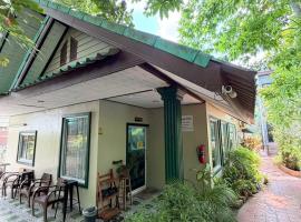 Areeya Phubeach Resort Coliving Coworking, hotel i Ao Nang Beach
