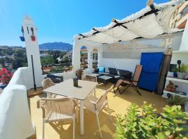 Happy Holiday Home! Pueblo Evita Charming Condo, khách sạn ở Benalmádena