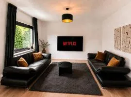 Valley View Loft 75sqm with Terrace and Garden