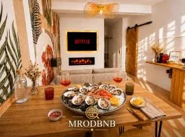 MRODBNB - Appart Neuf - Aperçu Mer - 25m Plage & Resto - Ciné - cheminée - Popcorn