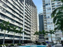 Condo, Amazing River View and Free Parking, ξενοδοχείο στο Γουαγιακίλ