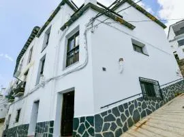 3 Bedroom Amazing Home In Berchules