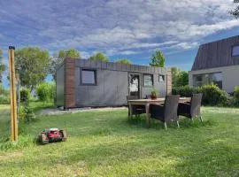 Cabin Red Robin fully furnished