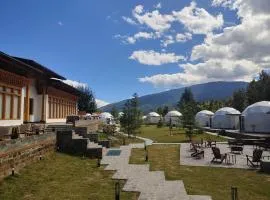 Highland Glamping Riverfront Luxury Dome Tent