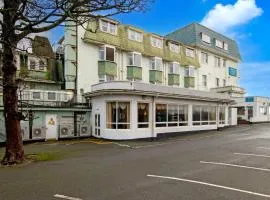 Bournemouth East Cliff by Belvilla