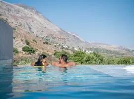 Nature's Den Luxury Suites with Private Pools