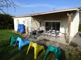 Manola avec piscine couverte à 150m