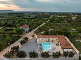 Villa Lumina - zen holiday with sauna near Biograd