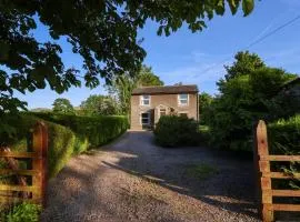 Robin Hood Farmhouse