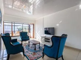 Safi Elegant Self-catering Suite 5
