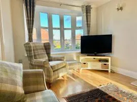 Detached 3 bedroom house with drive and garden