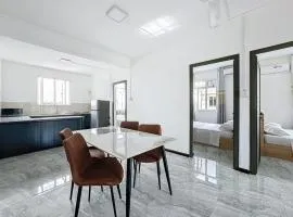 Adam Cool Villa Pereybere