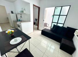 APT4 Completo com Garagem WIFI TV Smart Local Central em Petrolina, Hotel in Petrolina