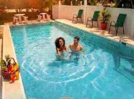 See Belize RELAXING Studio with Sea View Infinity Pool & Overwater Deck