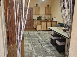 Коттедж Paris на Иссык-Куле, Сектор Е42 , терраса , летняя кухня и пляж