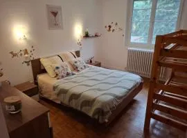 Chambre privée chez l' habitant pour 4 personnes
