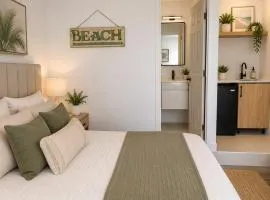 Island Breeze Studio A Coastal Arecibo Retreat