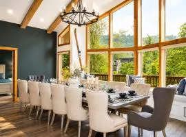 Luxury 10 Bedroom Chalet with Swim Spa Sauna and Cinema