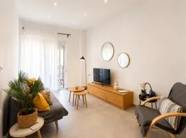 Cozy apartment by the sea