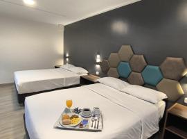 Hospedaje Diamantes, hotel u gradu Huacho