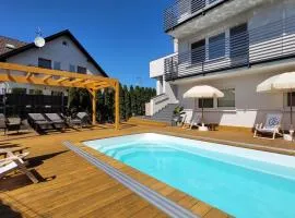 GoldenApart Apartamenty 2-sypialniowe - Basen & Taras- Kameralny Klimat