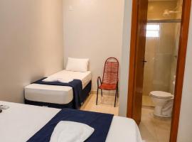 Quarto suíte 8, cama casal1, cama solteiro 1, Hotel in Marabá