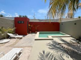 Casa con Piscina en Chixchulub a 100 m de la playa, hotel en Chicxulub