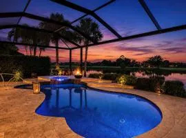 Naples Waterfront Oasis Private Pool Hot Tub & Stunning Views