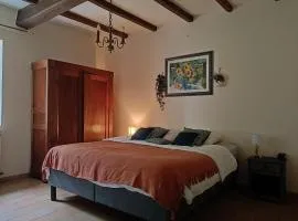Chambre douillette chez l'habitant - lit king size