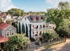 The Charlestonian