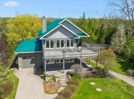 Topaz Beach Cottage AC Waterview