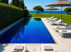 Renee Beach Front Executive Luxury Villa, Hotel in Soroni