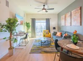 Near Mayo-Rooftop Deck-Heated Pool-Hot Tub-Parking