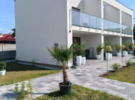 Apartamenty Allan, hotel u gradu Pustkovo