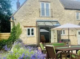 The Old Coach house- a delightful home from home