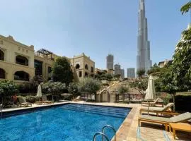 Luxury Burj Khalifa Views Souk Al Bahar 2BR