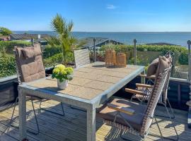 Amazing Home In Esbjerg V With House Sea View، فندق في إيسبيرغ