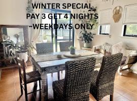 Margaret River Beach House - Ombak Villa, hotel di Gnarabup