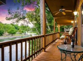 Riverside Stay Cozy Nights & Golden Sunsets