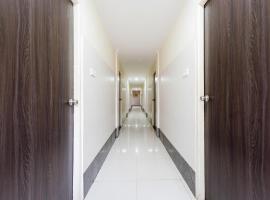 Hotel O SRIDEVI GRAND, Hotel in Gunadala