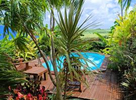 Gites kaz à klemence - Bungalow karapat - jacuzzi privé et piscine partagée au cœur de la nature à Anse-Bertrand, hotel v destinácii Anse-Bertrand