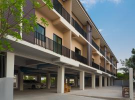 The Square Rayong, hotel v destinaci Rayong