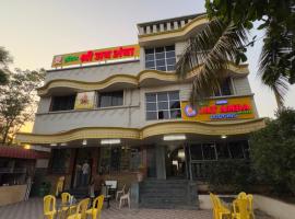 Hotel Shree Jay Amba Deluxe, viešbutis mieste Jaisingpur